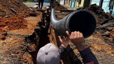 Resuelven problema de pozos sépticos a familias de Viento Colao