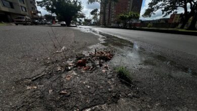 Vecinos del edificio El Tama reportan desborde de aguas negras en la avenida Libertador