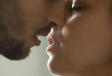 Oxitocina, dopamina y endorfinas, las hormonas que se liberan en un beso y reducen el cortisol