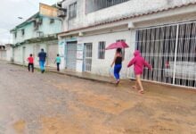 Vecinos de la calle Piar en el sector El Caro claman por asfaltado de las calles.