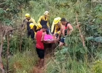 Mujer fue rescatada tras fracturarse la pierna en una caminata en Altos Cabriales, Carabobo