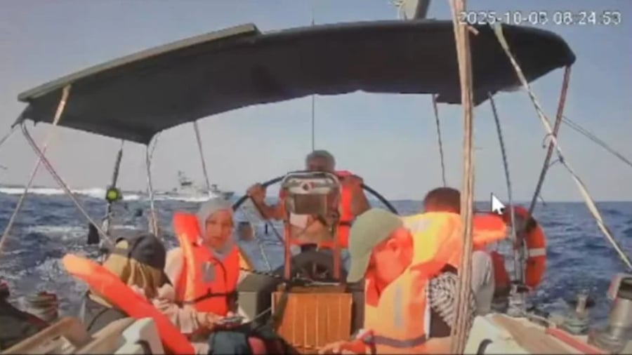 Israel intercepta ilegalmente "El Marinette", el último barco de la flotilla humanitaria a Gaza