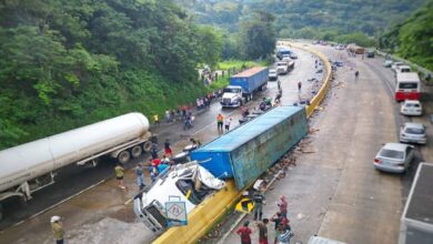 Vuelco de vehículo de carga deja un muerto en la autopista Valencia-Puerto Cabello