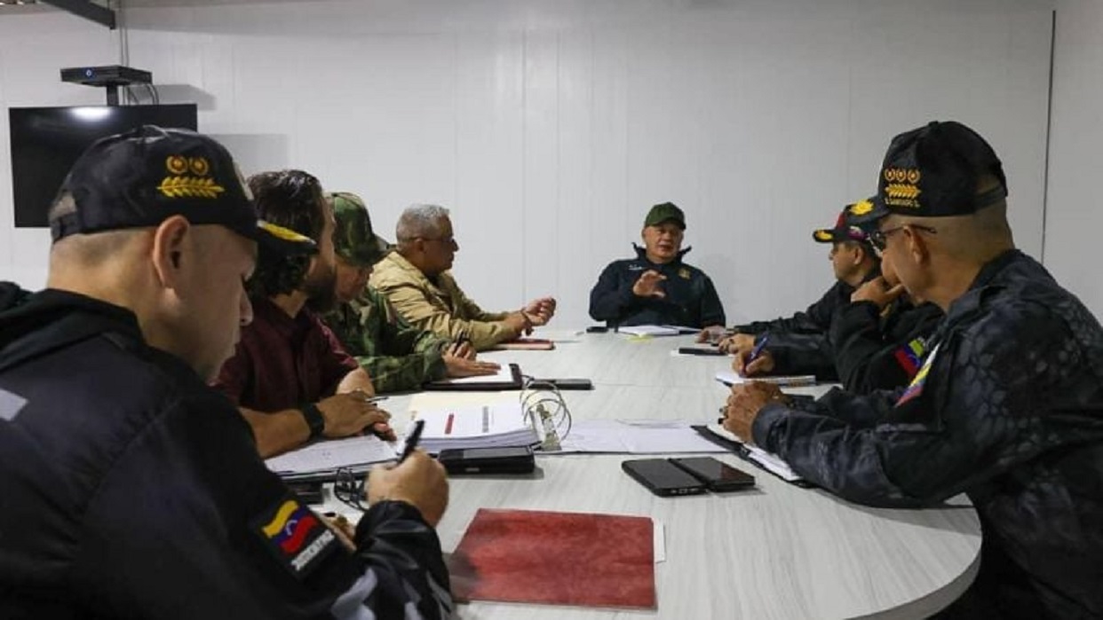 Ministro Cabello encabeza reunión de seguridad para fortalecer la lucha contra la delincuencia organizada