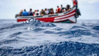 Marruecos rescata a 57 emigrantes, incluyendo siete mujeres, tras tres días a la deriva en el atlántico