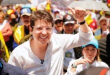 Investigadores logran recuperar más de mil 500 chats de implicado en el atentado contra Uribe Turbay