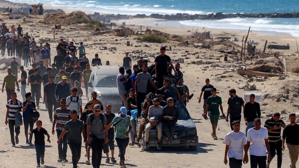 Palestinos regresan al norte de Gaza tras el Alto el Fuego