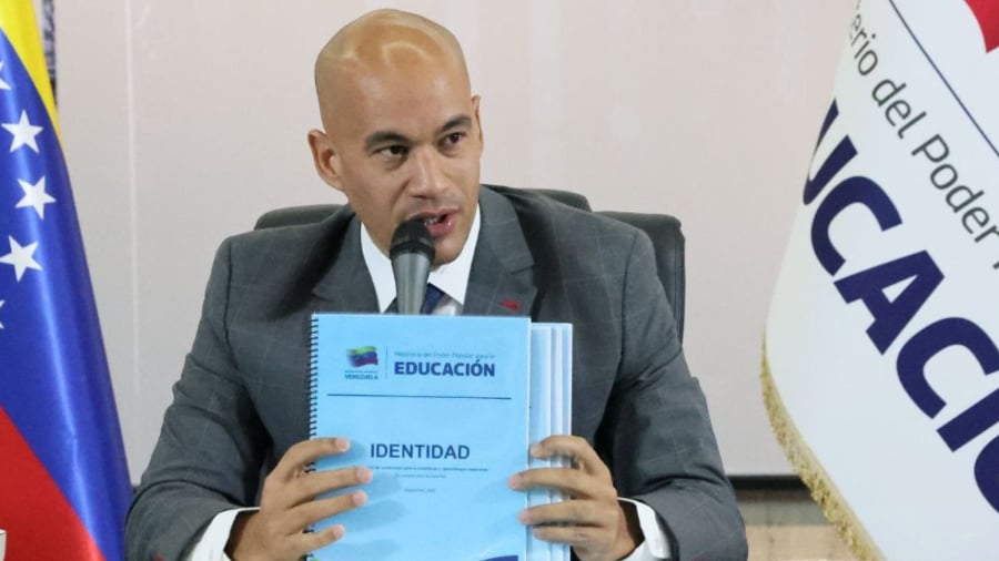 Inicia discusión pública sobre el impacto de las tareas escolares con participación de estudiantes y docentes