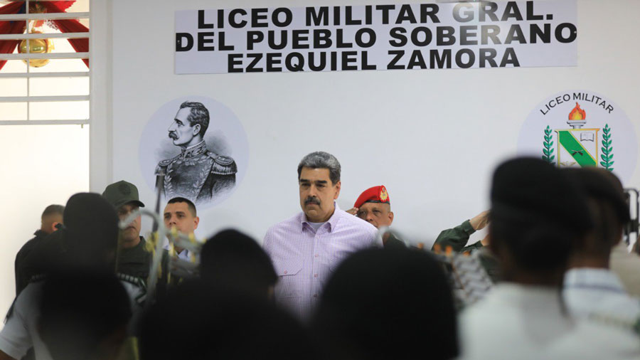 El presidente Maduro asegura que Venezuela tiene miles de operadores de misiles Igla-S en "la última montaña"
