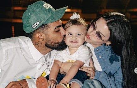 ¡Es idéntica! Jay Wheeler y Zhamira muestran por fin la cara de su hija Aiunii