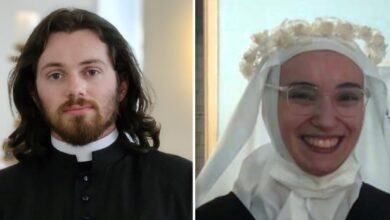 Él iba a ser cura y ella monja: La historia viral del matrimonio que se formaba para servir a Dios