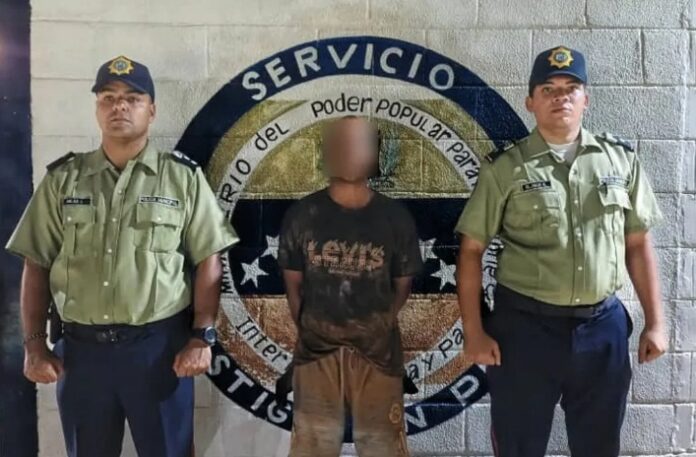 Detienen a hombre de 32 años en Maracaibo por agredir físicamente a su madre de 55 años