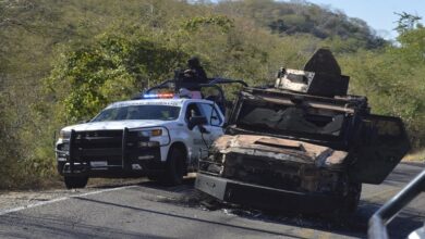 Armada de México detiene a 13 integrantes de "La Mayiza" tras repeler ataque armado en Sinaloa.