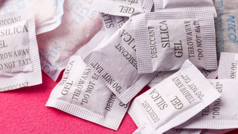 Descubre el poder del gel de sílice: Nunca más querrás botar estas pequeñas aliadas