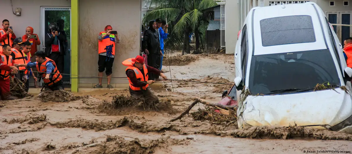Inundaciones devastadoras dejan más de 250 muertos y decenas de desaparecidos en Indonesia, Tailandia y Malasia