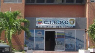 Sujeto es acusado de confinar a su pareja y a su hija de 18 meses