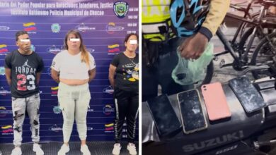 Desmantelan banda que robaba celulares en transporte público