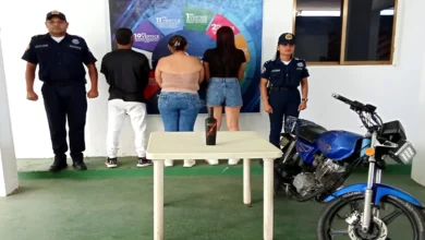 Arrestan a tres personas que iban ebrias y sin cascos en una moto en Miranda