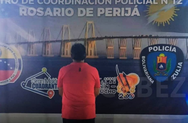 Detienen a hombre por estafar a un grupo de personas con «san de motos»