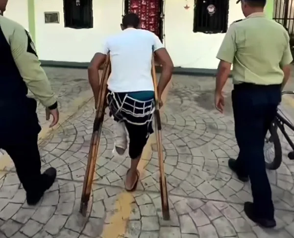 Detienen a discapacitado en El Tigre por robo de baterías de vehículos (+video)