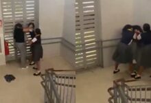 Dos estudiantes agredieron a una profesora de inglés en Panamá