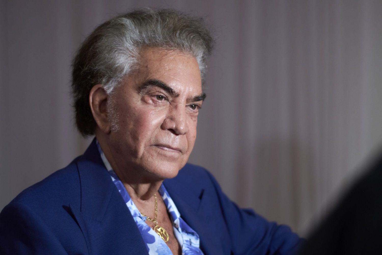 José Luis Rodríguez "El Puma" es obligado a descender del avión antes de despegar por disputa con el equipaje