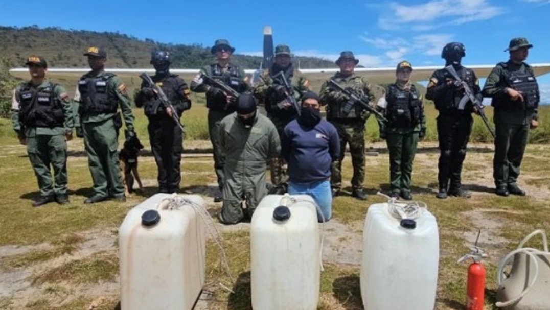 FANB detiene a dos sujetos e inutiliza aeronave procedente de Guyana