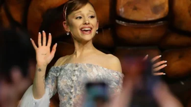 Ariana Grande atacada por un fan en la premier de "Wicked" en Singapur