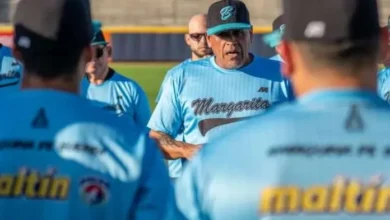 Henry Blanco, mánager de Bravos de Margarita, es suspendido por dos juegos y multado con $200