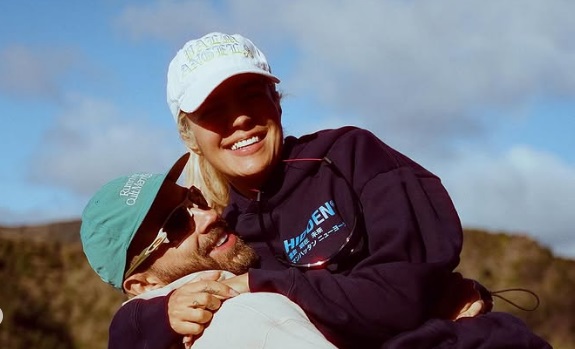 Karol G y Feid ponen fin a las especulaciones de separación con este gesto