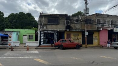 Tras inundaciones por lluvias comerciantes de la principal de La Puente piden limpieza de drenajes