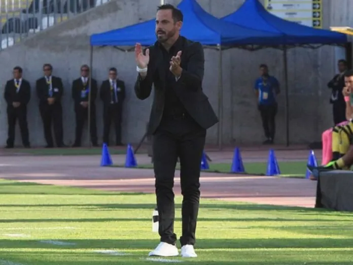 Monagas SC anuncia la salida del DT Enrique "Kike" García