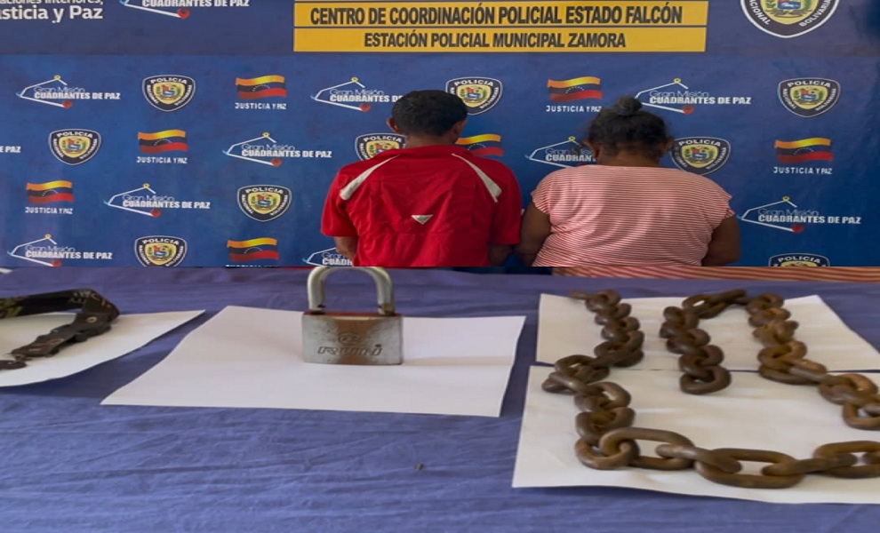 PNB rescata a niño de 10 años encadenado a una silla por su padre y abuela en Falcón