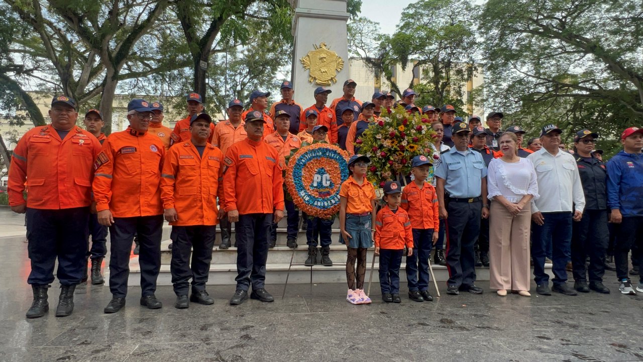 Con una misa y ofrenda floral arranca semana aniversaria de Protección Civil