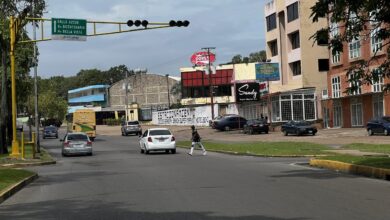 Conductores persisten en la reactivación del semáforo frente al Terminal de Maturín