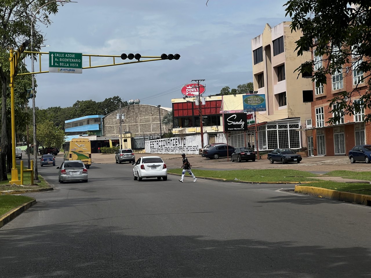 Conductores persisten en la reactivación del semáforo frente al Terminal de Maturín