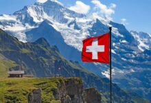 Suiza rechaza en referendo cambiar servicio militar obligatorio masculino