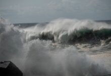 Tres personas mueren y 15 resultan heridas por el fuerte oleaje en Tenerife