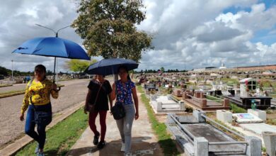 Cementerios de Maturín se desbordan de devoción y flores por el Día de los Fieles Difuntos.