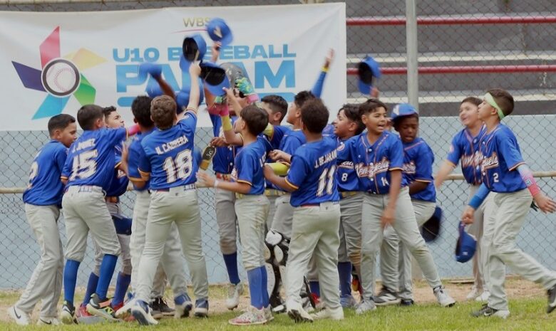 Venezuela Levanta el Trofeo del Campeonato Internacional Sub-10
