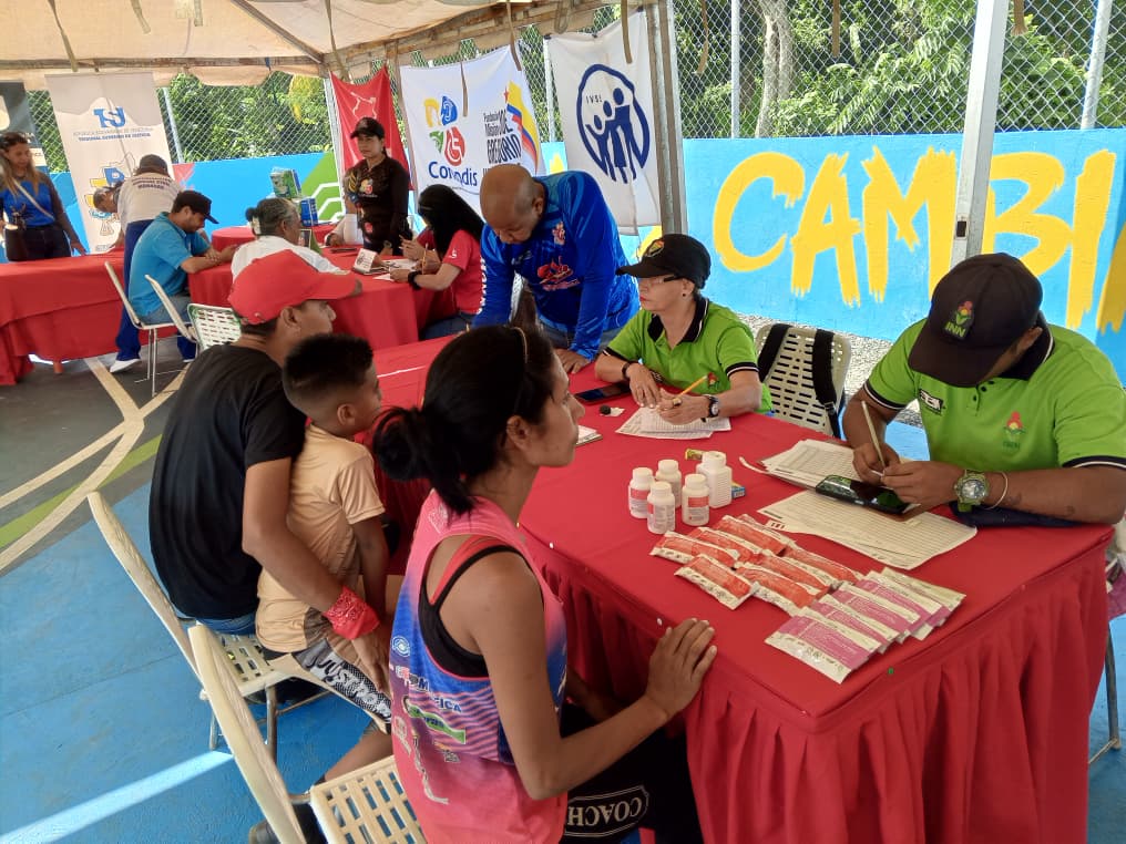 Favorecen a más de 400 familias de Amana Abajo con jornadas de atenciones integrales