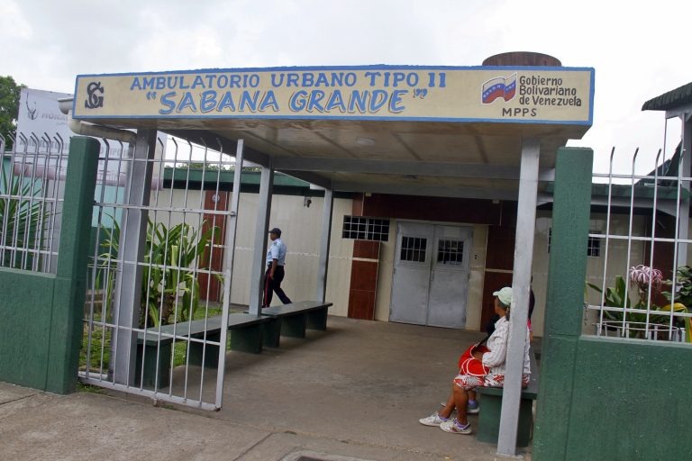 Poder Popular recuperan siete de 19 consultorios en Las Cocuizas de Maturín