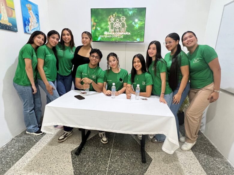 Estudiantes del Iutirla en Maturín promueven campaña social para los abuelos del geriátrico