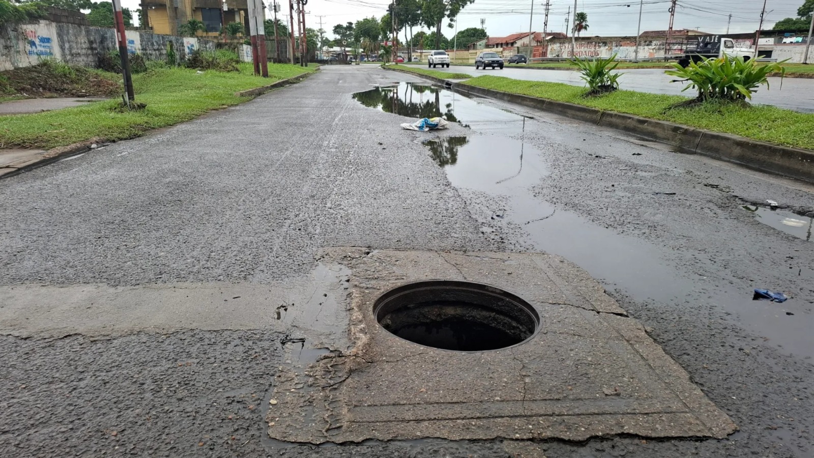 Conductores en Maturín piden sellar las alcantarillas sin tapas