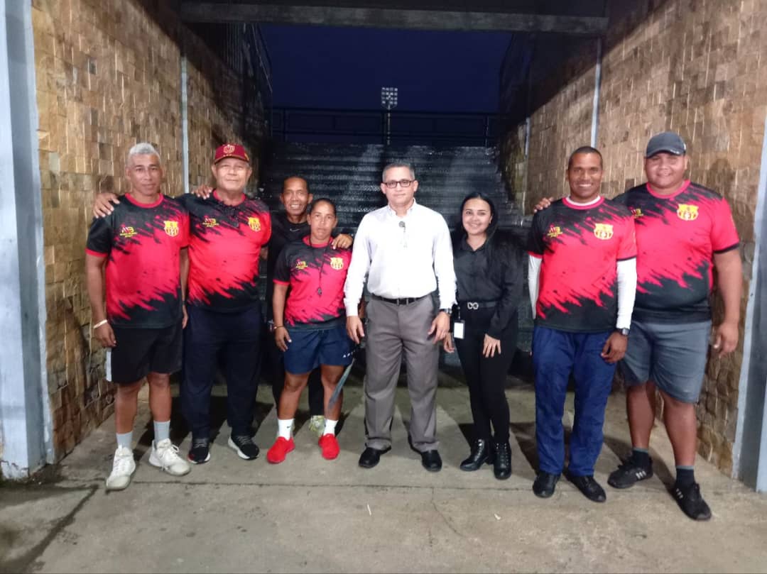 Padres y jóvenes atletas reciben orientación sobre contingencias jurídicas en Maturín