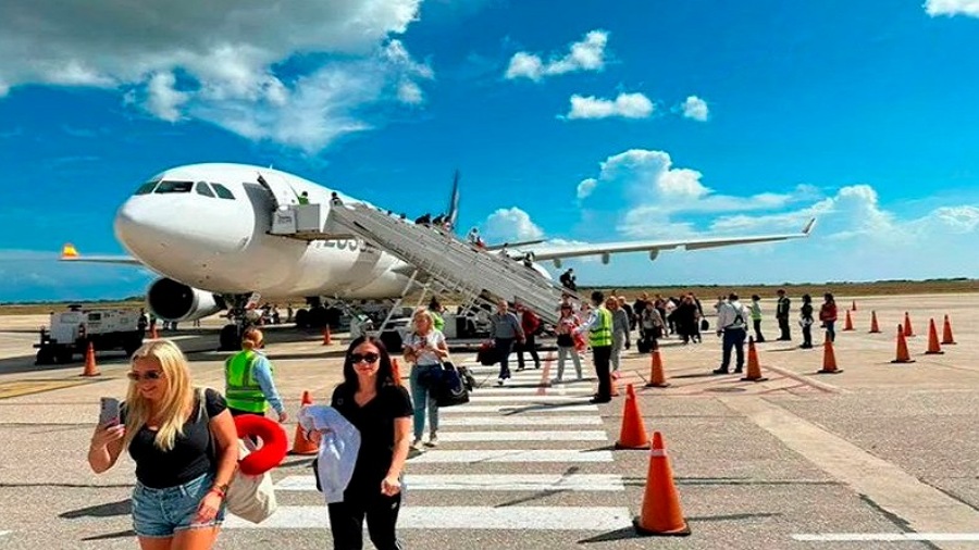 Ministra Leticia Gómez confirma el regreso del vuelo chárter Polonia-Venezuela a partir del 10 de noviembre