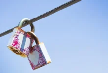 Miedo a la soledad y baja autoestima: Así es el perfil de las personas con dependencia emocional