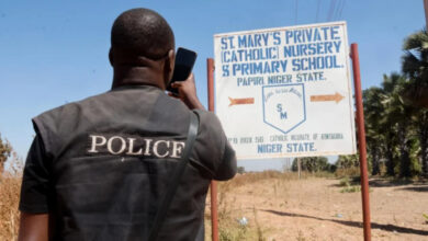 Declaran estado de emergencia de seguridad nacional ante ola de ataques y secuestros en Nigeria