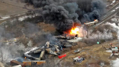 Explosión e incendio de un tren de combustible en México tras un descarrilamiento, sin dejar heridos