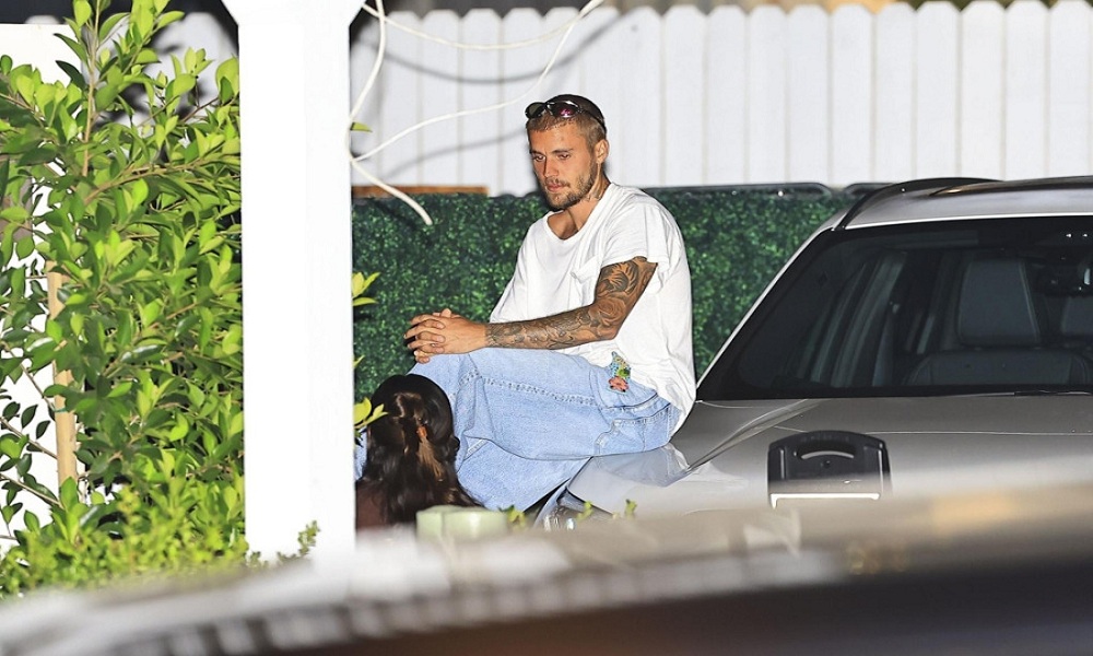 A un hombre se le averió el auto y el mismísimo Justin Bieber se detuvo a ayudar